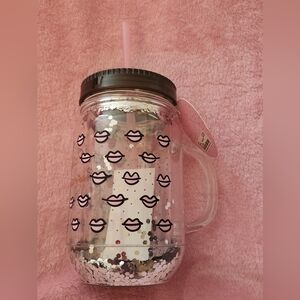 Mason Jar with Pink Lip Design Wit Straw ☆nwt